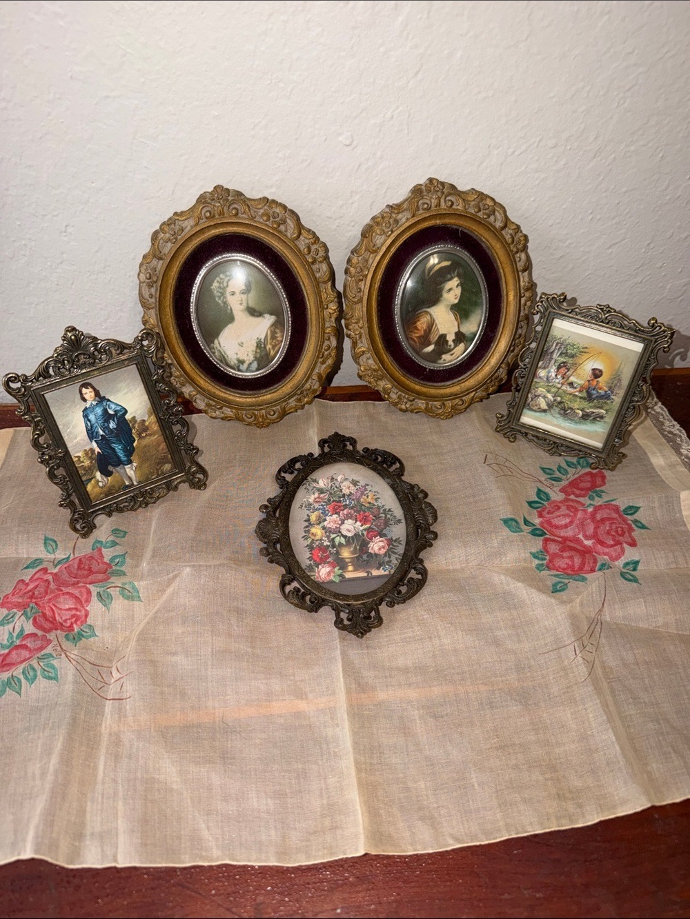 Vintage Italy French Home Decor Set Frames and Rose Table Linen cottagecore